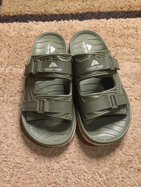 11 Mens Sandles Ozark Trail